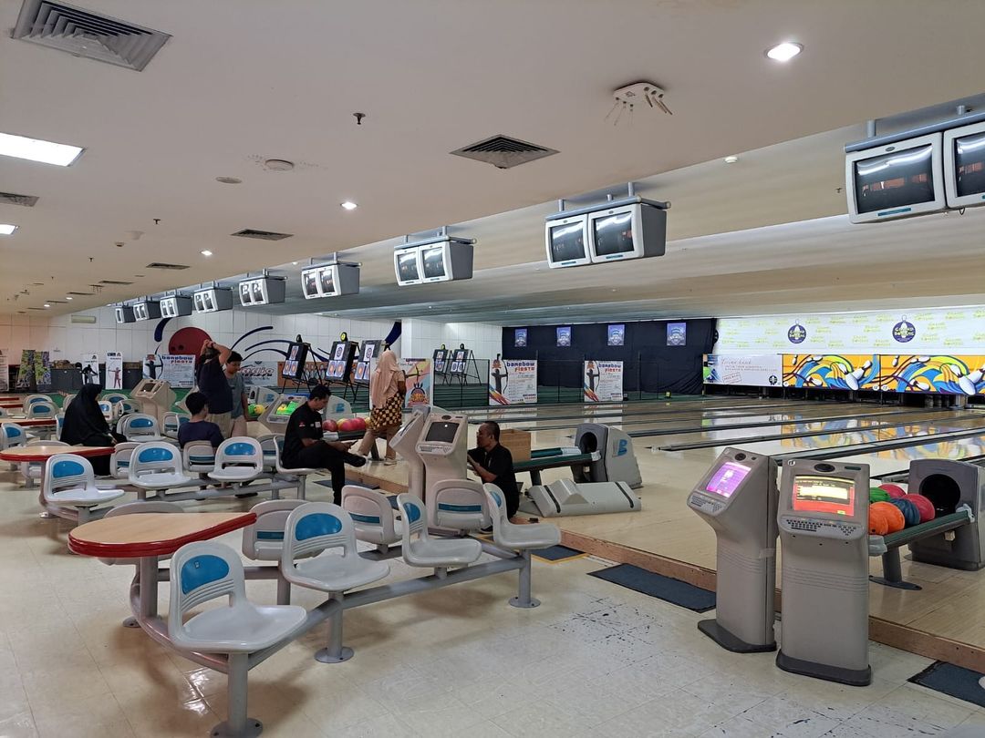 Grand Bowling Mall WTC Serpong